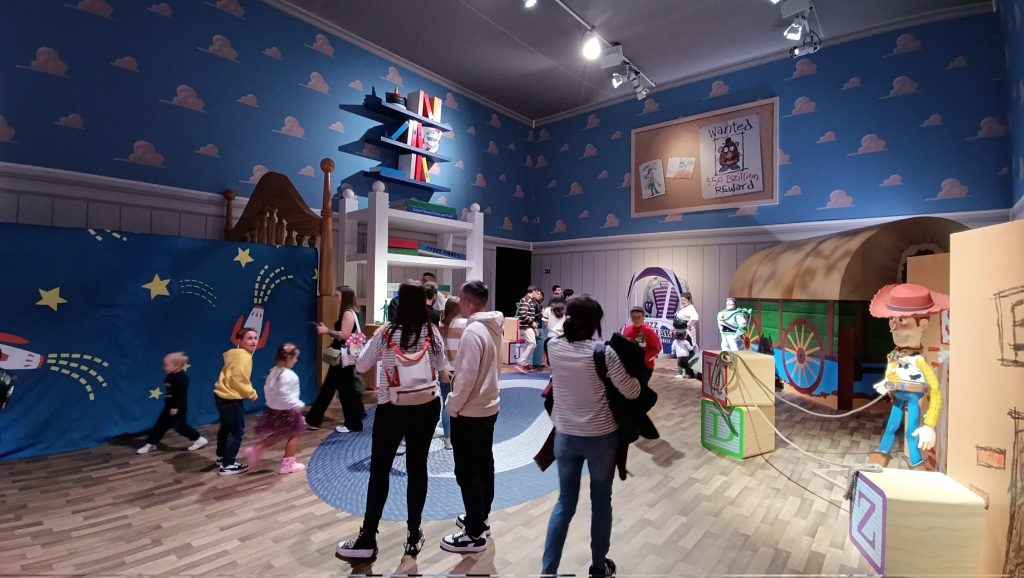 Mundo Pixar se extiende hasta fines de enero del 2025