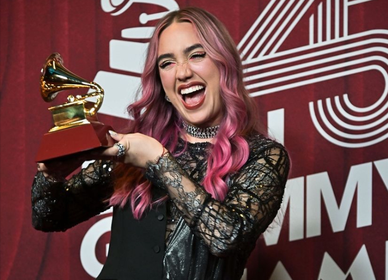 Ela Taubert gana Latín Grammy como "Mejor Artista Nuevo"