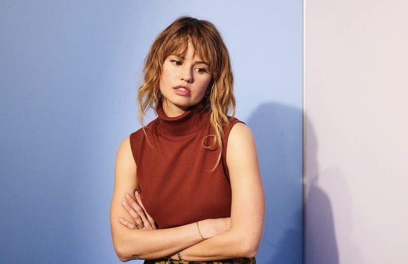 Debby Ryan vuelve a la actuación junto a a Zac Efron en el thriller de celebridades 'Famous' for Black Bear
