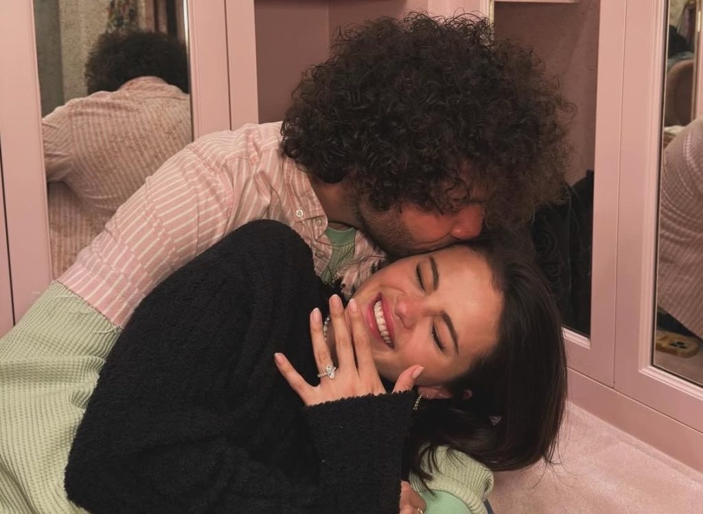 ¡Selena Gómez se compromete! La cantante anuncia su boda con Benny Blanco