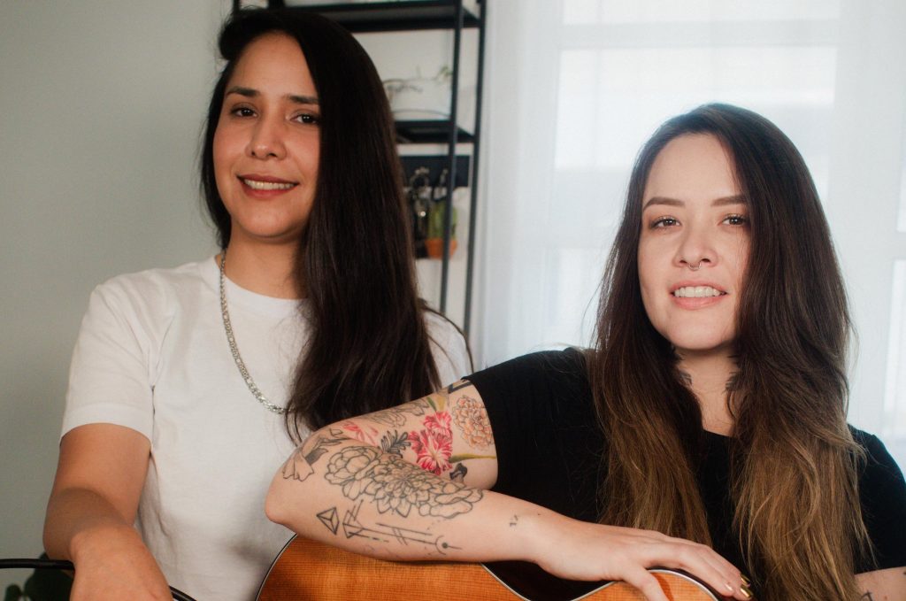 Cari Montecino une su voz a la cantautora mexicana Griss Romero con una nueva versión del tema “Lamentablemente”