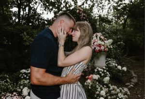 ¡Taylor Swift y Travis Kelce se comprometen! La pareja anuncia su boda con románticas fotos