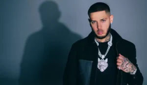 Roa cierra su trilogía con “Private Suite Vol. 3”: el EP más íntimo y ambicioso de “El Lobo”