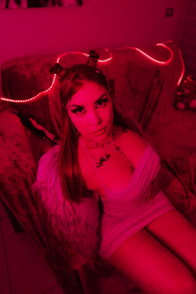 Neah estrena “Maldades”, su nuevo single cargado de actitud